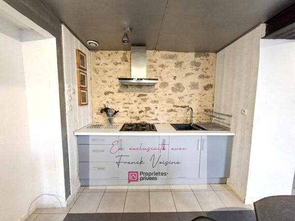 A VENDRE en EXCLUSIVITE aux Herbiers, maison de 130 m2 avec 4 chambres et 1 bureau sur une parcelle de 125 m2