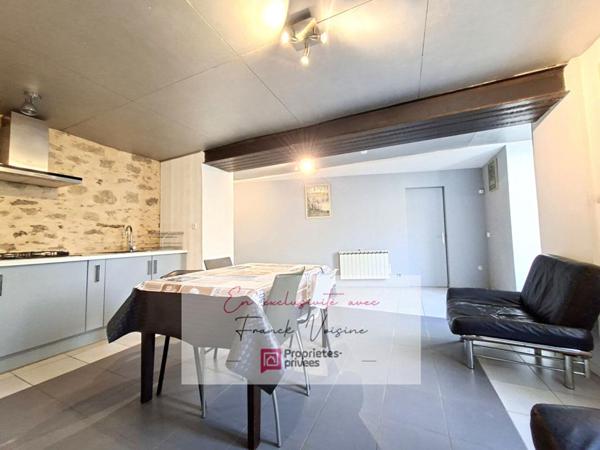 A VENDRE en EXCLUSIVITE aux Herbiers, maison de 130 m2 avec 4 chambres et 1 bureau sur une parcelle de 125 m2