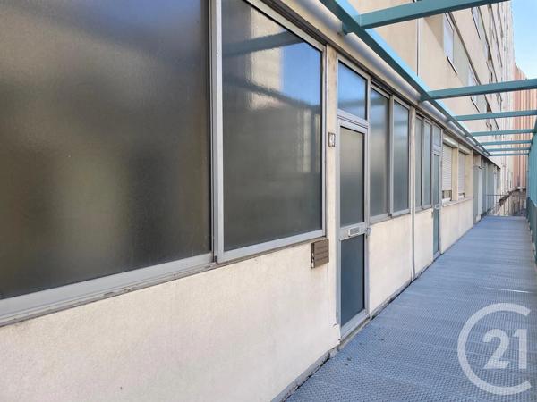 à vendre  1800 m 2   ALES  - 30