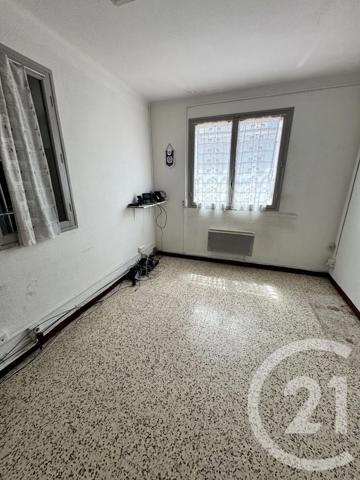 à vendre  1800 m 2   ALES  - 30