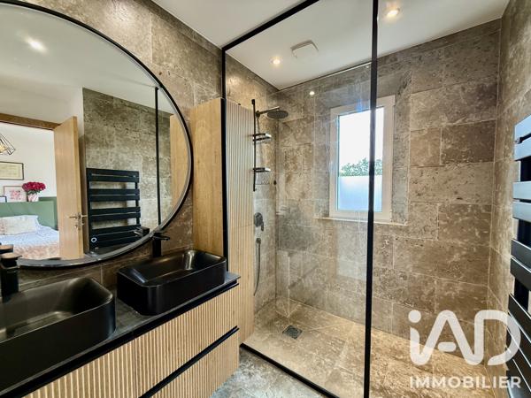 Maison à vendre 13 pièces 250 m² La Garde-Freinet