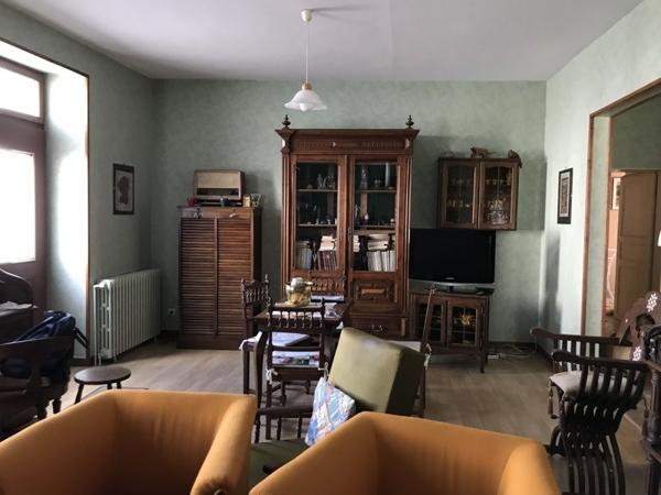 Maison à vendre |  Barbezieux-Saint-Hilaire |  7 pièces | 152 m²