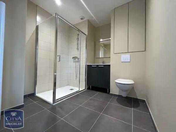 Appartement à louer 1 pièce 32.44m² Vichy (03200)