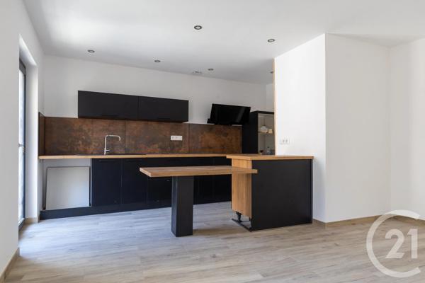 Maison à vendre  3 pièces - 75 m 2   PEZENAS  - 34