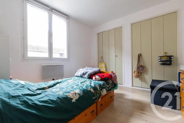 Maison à vendre  3 pièces - 75 m 2   PEZENAS  - 34