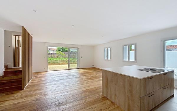 Maison à vendre    6 pièces • 168 m2 Anglet