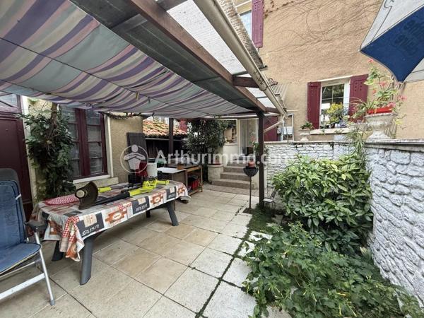 Vente Maison 7 pièces 121 m2 à Saint-Astier