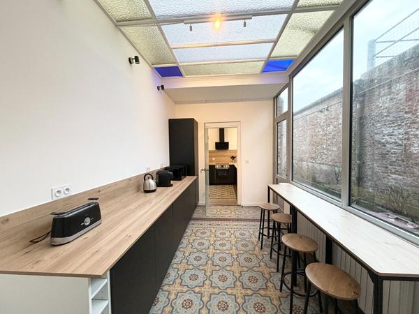 A louer colocation secteur Mairie dans une maison de Maitre de 198m2.