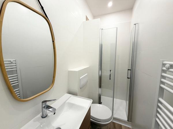 A louer colocation secteur Mairie dans une maison de Maitre de 198m2.