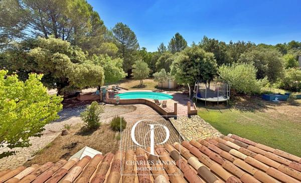 Maison à vendre 8 pièces SAINT CANNAT (13)