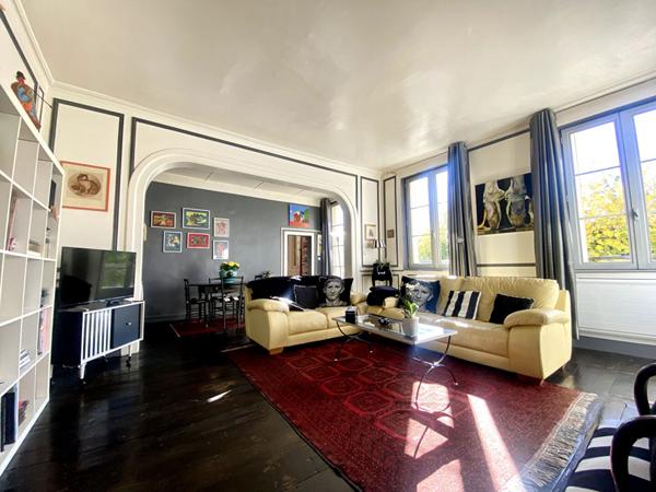 Appartement 5 pièces - 220 m²