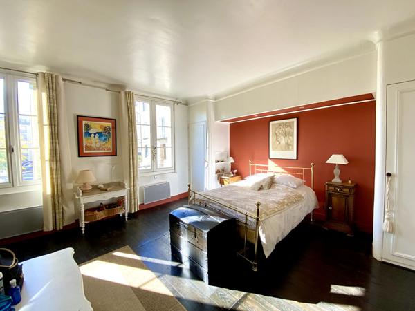 Appartement 5 pièces - 220 m²