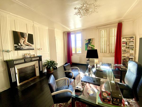 Appartement 5 pièces - 220 m²