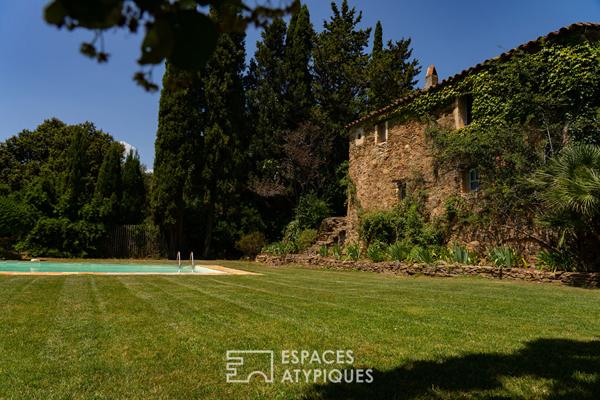 Propriété de charme, magnanerie et ancienne bergerie au coeur des Maures