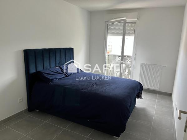 Dernier étage avec terrasse et parking couvert