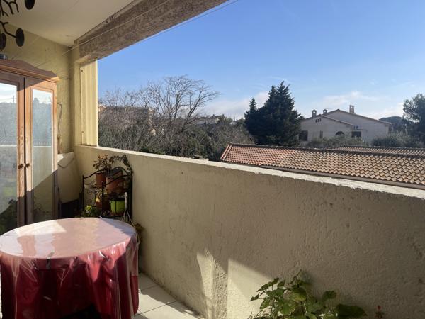 Sorgues (84700) T2 terrasse garage