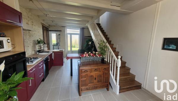 Maison traditionnelle 5 pièces de 145 m² à Vix (85770)