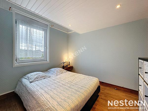 Maison non-mitoyenne avec cour - rangement - plein sud