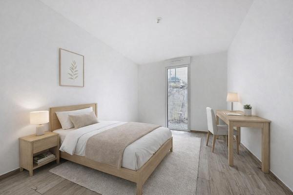 Souplex haut de gamme avec cour et parking