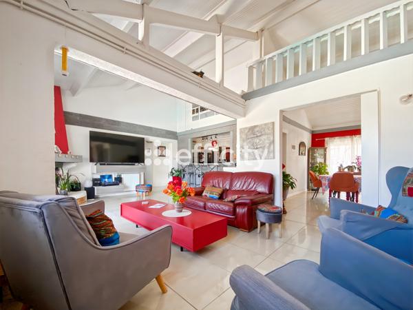 Maison 7 pièces - 170 m²