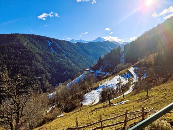 L'ensemble de l'appartement, ainsi qu'une grange en annexe