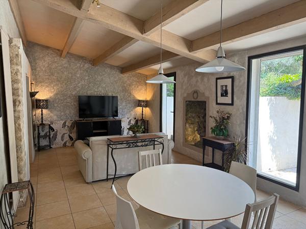 Maison Meyreuil 5 pièce(s) 160m2 avec jardin