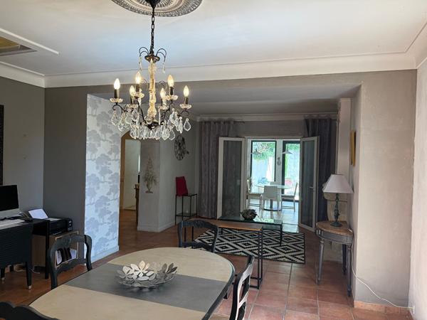 Maison Meyreuil 5 pièce(s) 160m2 avec jardin