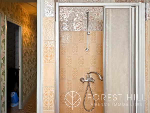 Vouvray (37210) MAISON ATYPIQUE A VOUVRAY