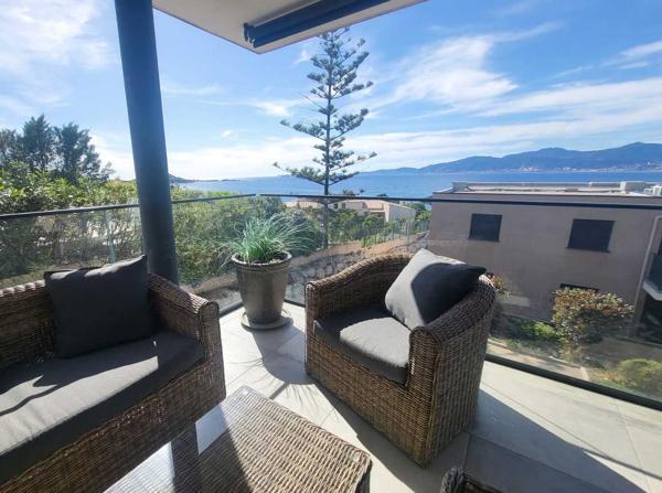 Porticcio T3 de 57 m² Vue Mer dans résidence sécurisée proche plage Pietrosella (20166)