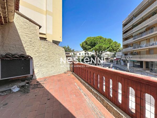 APPARTEMENT + LOCAL COMMERCIAL - 82 M² ET 108 M² - RUE DES POTIERS - PAS DE COPROPRIÉTÉ - PARKING