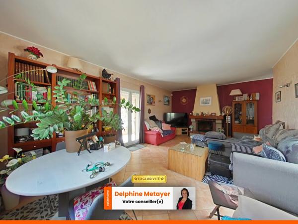 🏡 Maison à vendre en vente à terme libre – Maison plain-pied avec piscine sur terrain arboré de 1200 m²