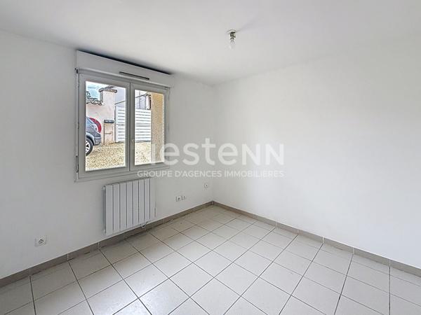 Appartement 3 pièces en rez de jardin avec Parking Proche métro - 69500 BRON