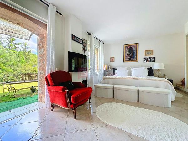 06810 Auribeau-sur-Siagne ? Villa 4 pièces de caractère