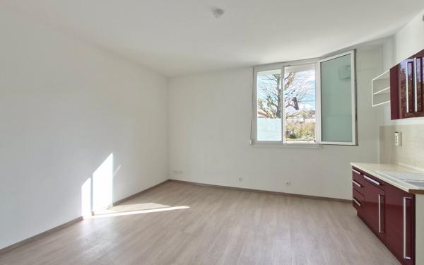 Appartement à vendre    1 pièce • 29,27 m2 Arpajon