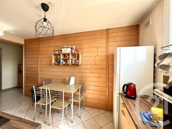 Appartement F5 à vendre  6 pièces - 106 m 2   GRENOBLE  - 38
