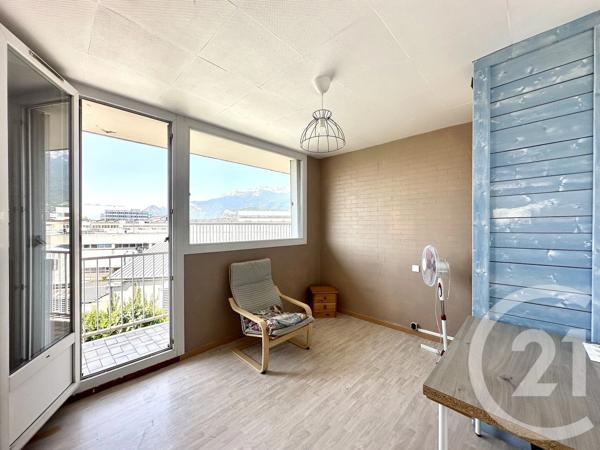 Appartement F5 à vendre  6 pièces - 106 m 2   GRENOBLE  - 38
