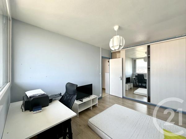 Appartement F5 à vendre  6 pièces - 106 m 2   GRENOBLE  - 38