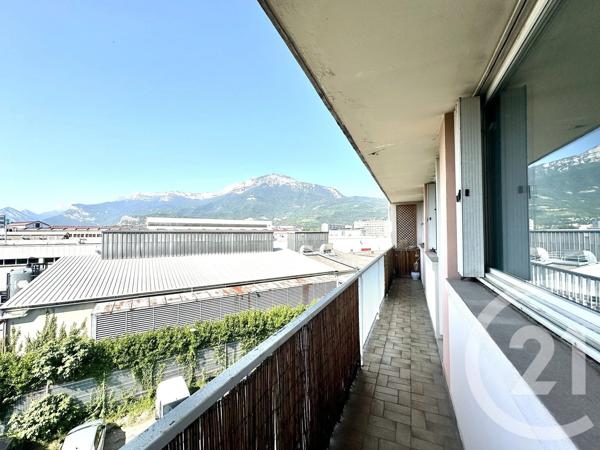 Appartement F5 à vendre  6 pièces - 106 m 2   GRENOBLE  - 38