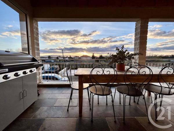 Maison à vendre  6 pièces - 194 m 2   ST JUST ST RAMBERT  - 42
