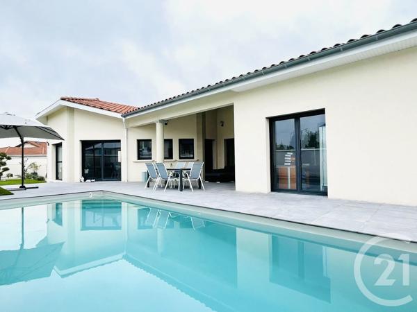 Maison à vendre  6 pièces - 194 m 2   ST JUST ST RAMBERT  - 42