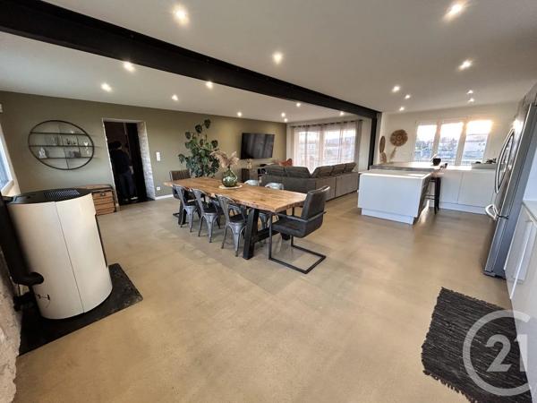 Maison à vendre  6 pièces - 194 m 2   ST JUST ST RAMBERT  - 42