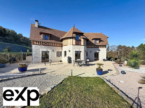 Propriété d’exception – Élégance architecturale-Art de vivre