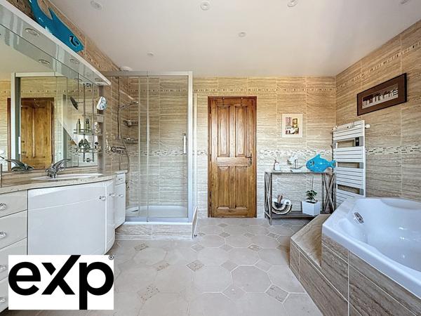 Propriété d’exception – Élégance architecturale-Art de vivre