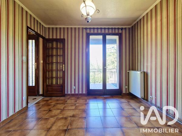 Maison à vendre 10 pièces 188 m² Saint-Martin-d'Hères