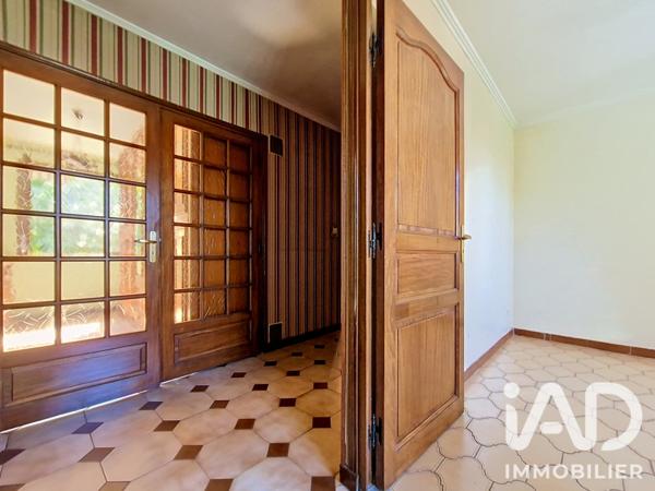 Maison à vendre 10 pièces 188 m² Saint-Martin-d'Hères