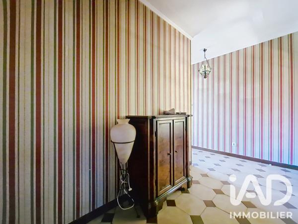 Maison à vendre 10 pièces 188 m² Saint-Martin-d'Hères