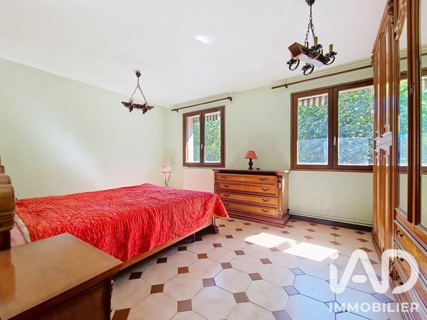 Maison à vendre 10 pièces 188 m² Saint-Martin-d'Hères
