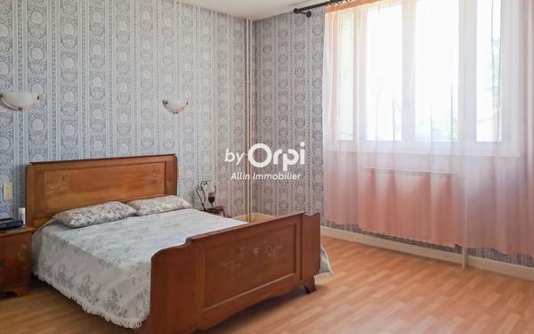 Maison à vendre    7 pièces •  Gouzon