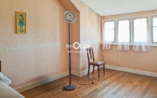 Maison à vendre    7 pièces •  Gouzon