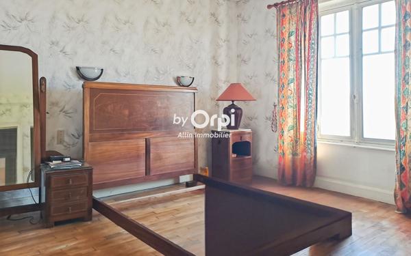 Maison à vendre    7 pièces •  Gouzon